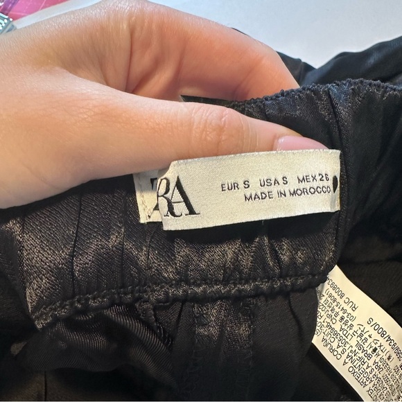 New ZARA SATIN EFFECT TROUSERS PANTS black - Picture 6 of 8